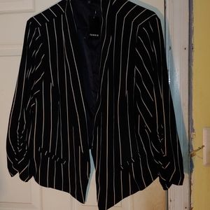 Black stripe crepe open front Blazer